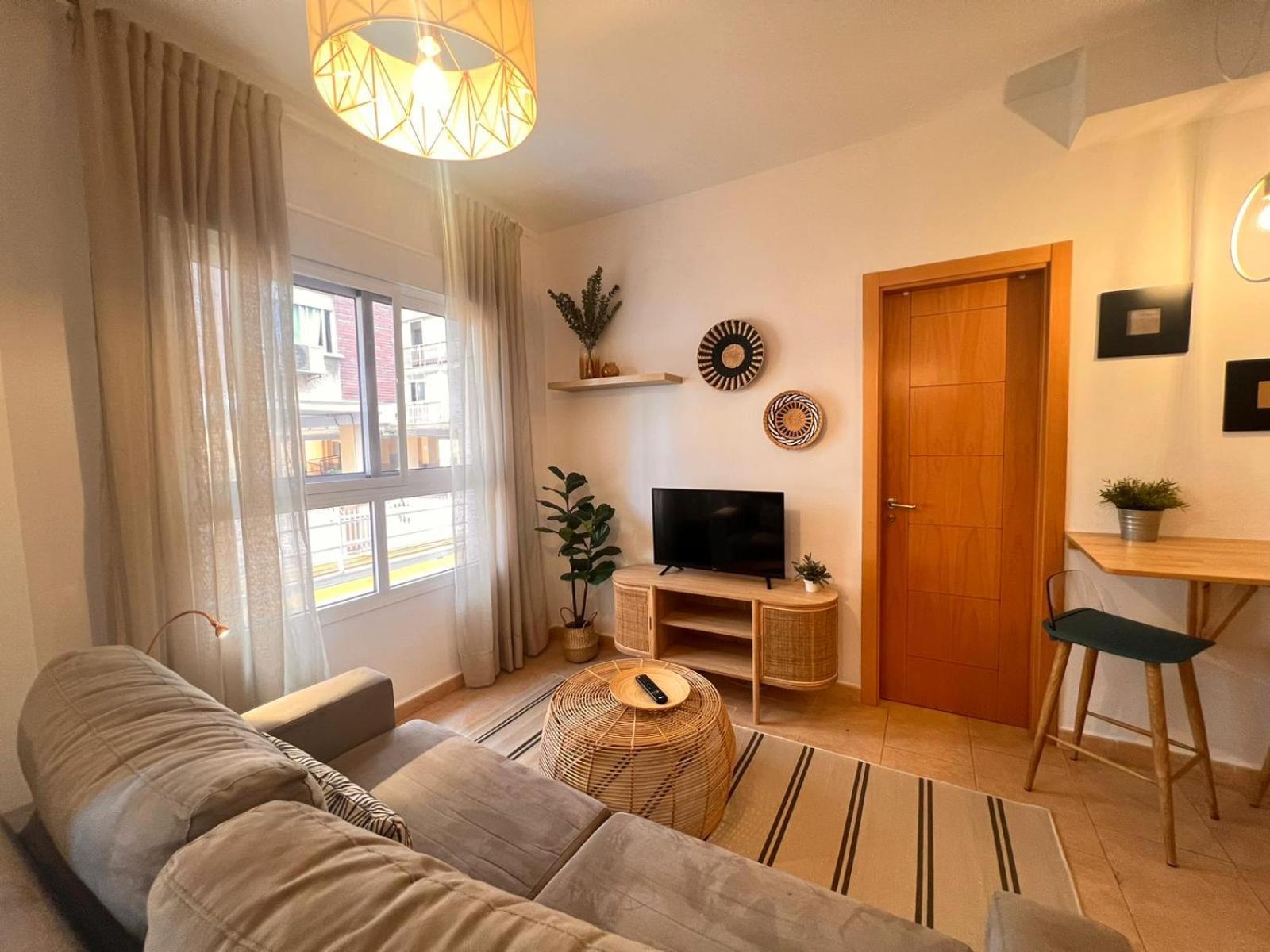Loft Plaza Bailen Centro * Малага